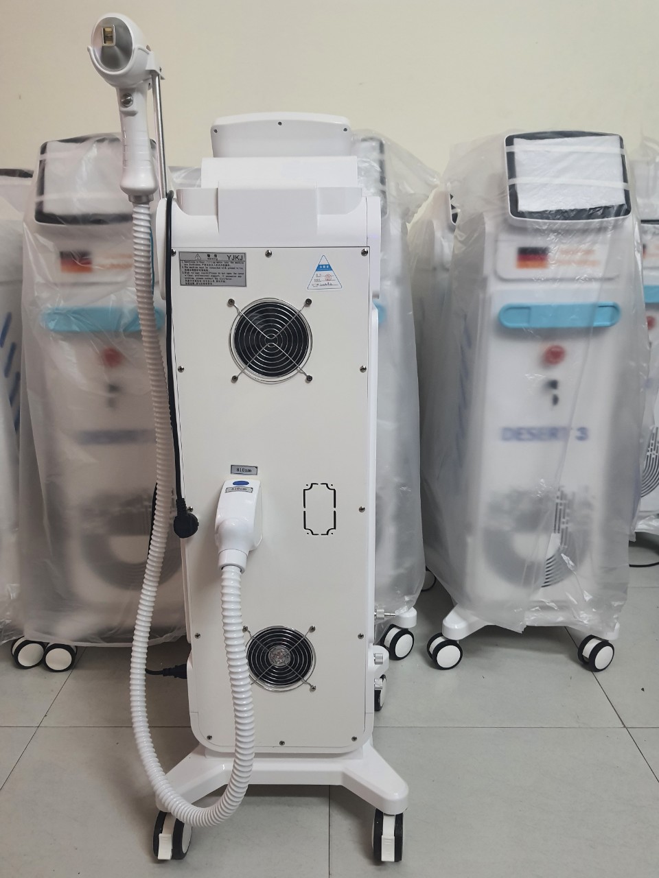 Máy triệt lông Diode laser 810nm Desert G3