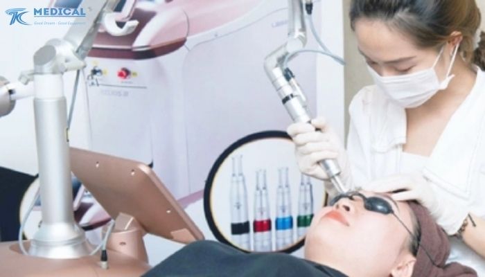 LASER TRỊ NÁM CÔNG NGHỆ CAO – GIẢI PHÁP ĐIỀU TRỊ SẮC TỐ HIỆU QUẢ CHO THẨM MỸ & CLINIC HIỆN ĐẠI